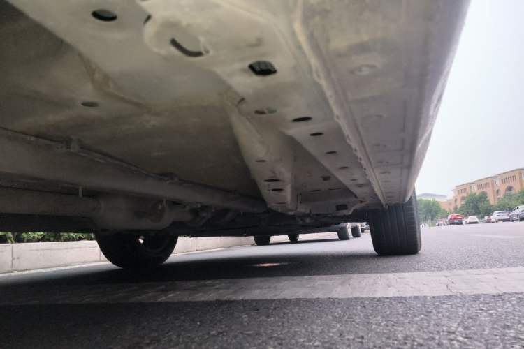 Used Haval JOLION 2021 1.5T Automatic Grand Three-Volume Version Chassis Rear Right