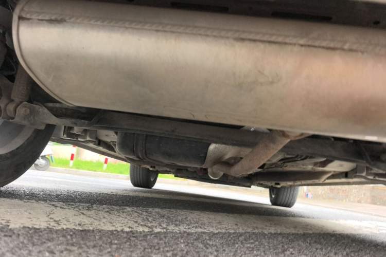 Used Haval JOLION 2021 1.5T Automatic Four-Door Version Chassis Rear