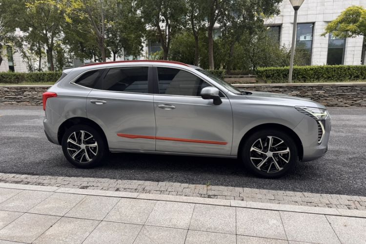 Used Haval JOLION 2021 1.5T Automatic Grand Three-Volume Version Exterior 3