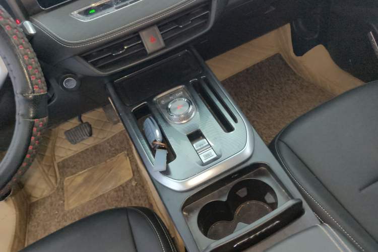 Used Haval JOLION 2021 1.5T Automatic Grand Three-Volume Version Gear Lever