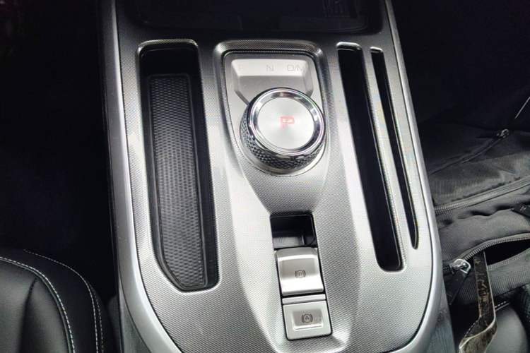 Used Haval JOLION 2021 1.5T Automatic Four-Door Version Gear Lever