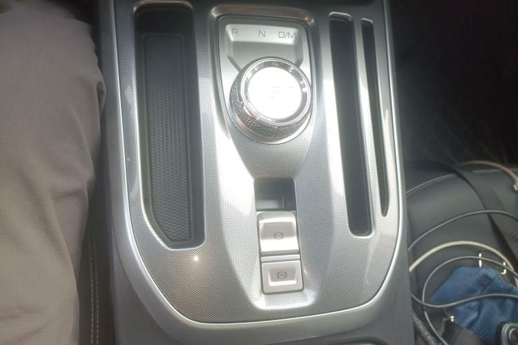 Used Haval JOLION 2021 1.5T Automatic Four-Door Version Gear Lever