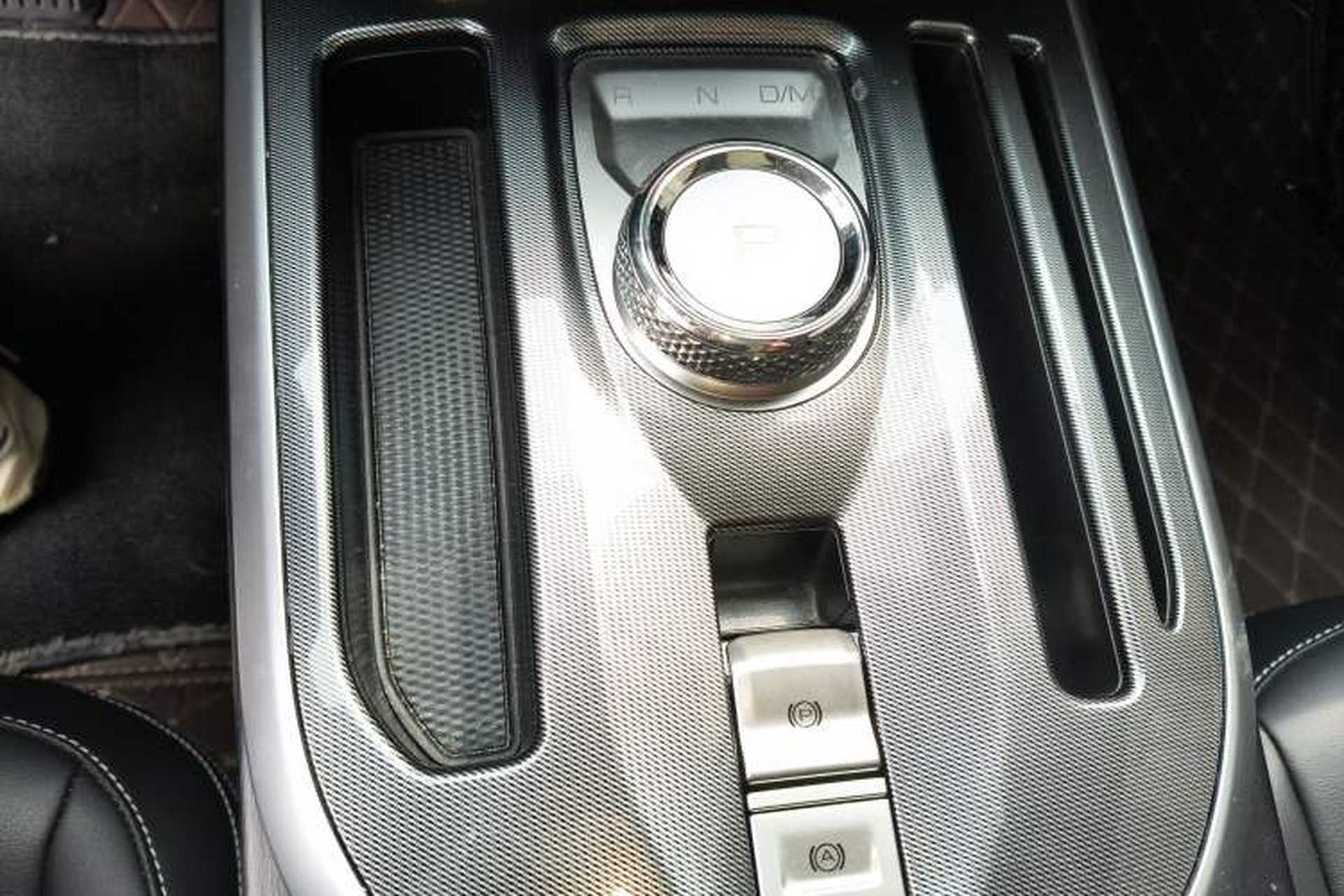 Used Haval JOLION 2021 1.5T Automatic Grand Three-Volume Version Gear Lever