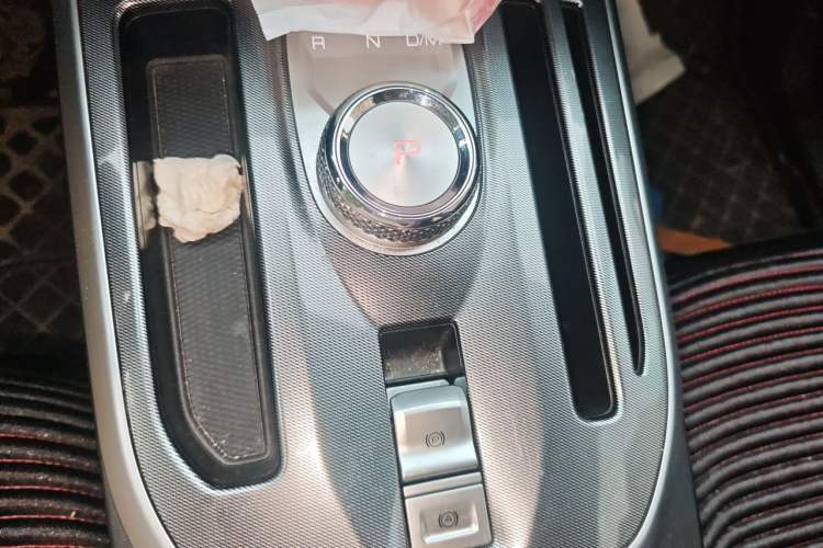 Used Haval JOLION 2021 1.5T Automatic Grand Three-Volume Version Gear Lever