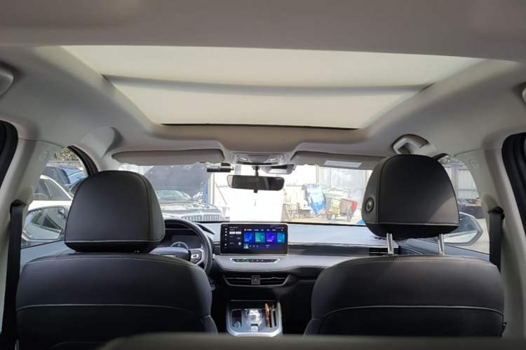 Used Haval JOLION 2021 1.5T Automatic Grand Three-Volume Version Headliner