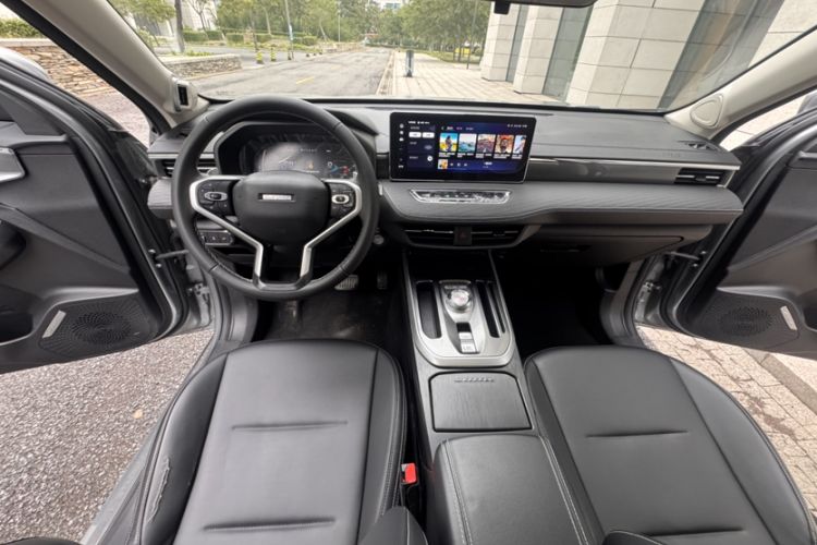 Used Haval JOLION 2021 1.5T Automatic Grand Three-Volume Version Interior 1