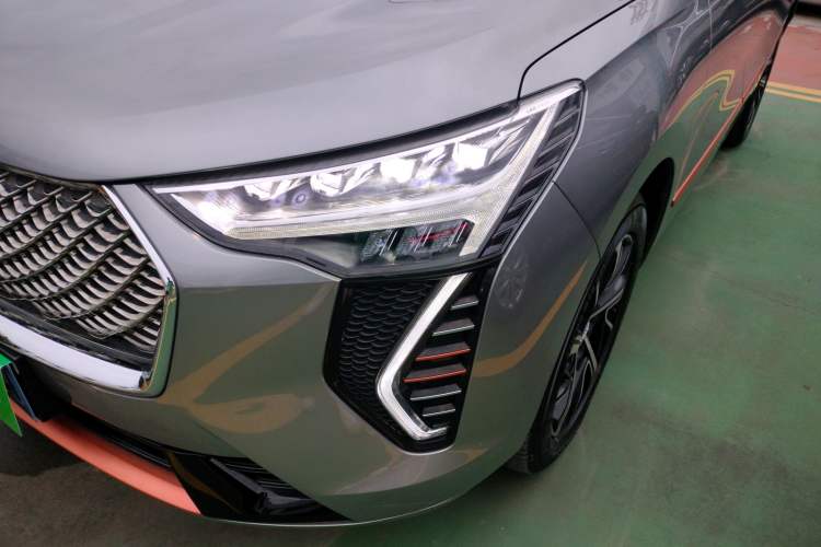 Used Haval JOLION 2021 1.5T Automatic Grand Three-Volume Version Left Front Headlight