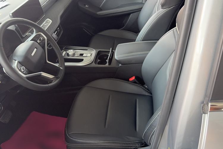 Used Haval JOLION 2021 1.5T Automatic Grand Three-Volume Version Left Front Seat