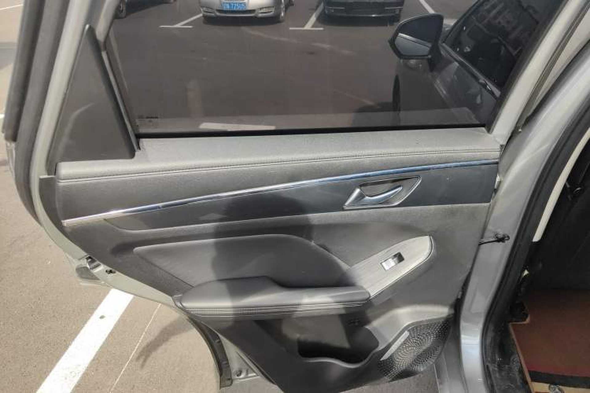 Used Haval JOLION 2021 1.5T Automatic Four-Door Version Left Rear Door Interior