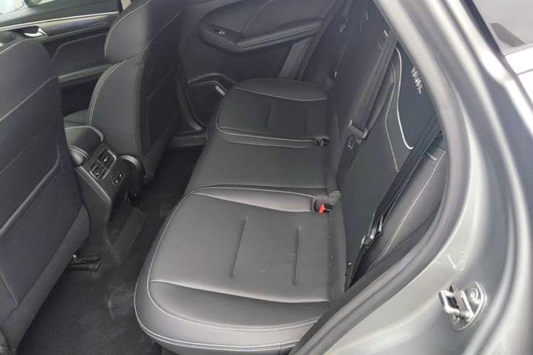 Used Haval JOLION 2021 1.5T Automatic Four-Door Version Left Rear Seat