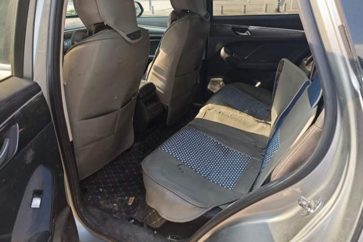 Used Haval JOLION 2021 1.5T Automatic Grand Three-Volume Version Left Rear Seat