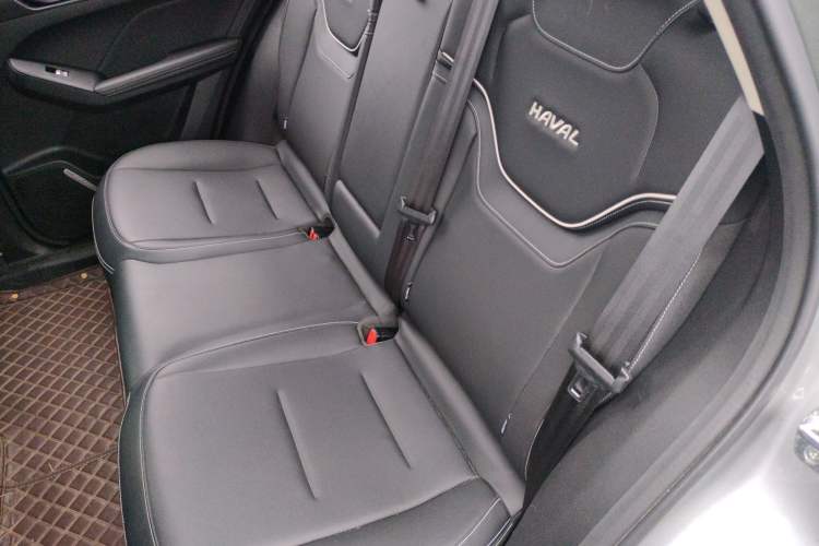 Used Haval JOLION 2021 1.5T Automatic Grand Three-Volume Version Left Rear Seat