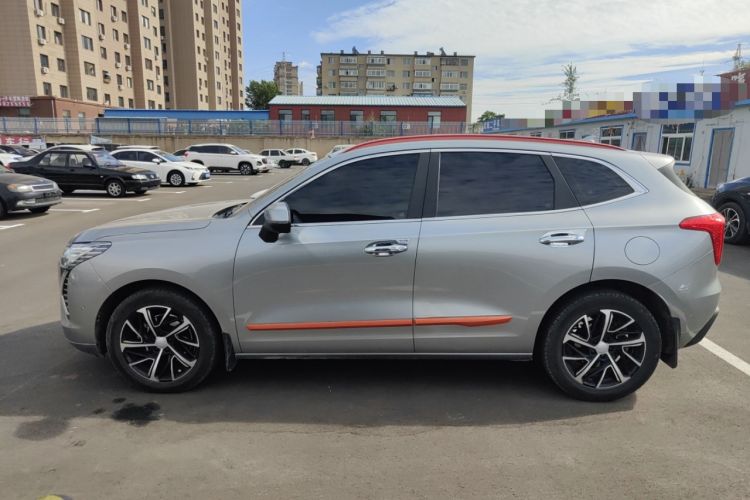 Used Haval JOLION 2021 1.5T Automatic Four-Door Version Left Side