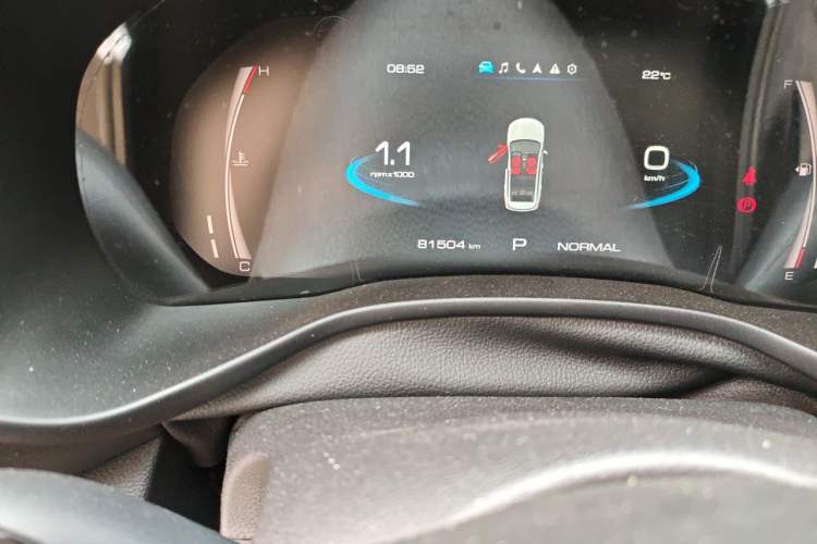 Used Haval JOLION 2021 1.5T Automatic Grand Three-Volume Version Odometer Close Up