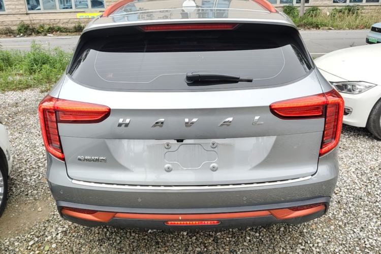 Used Haval JOLION 2021 1.5T Automatic Four-Door Version Rear