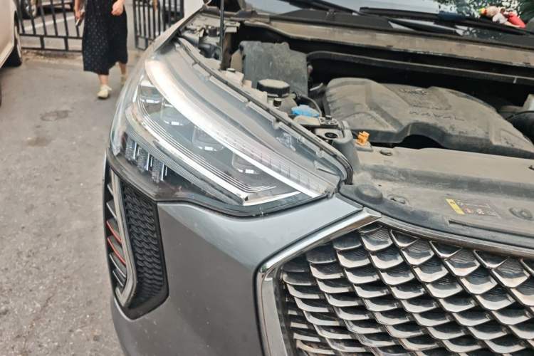 Used Haval JOLION 2021 1.5T Automatic Grand Three-Volume Version Right Front Headlight