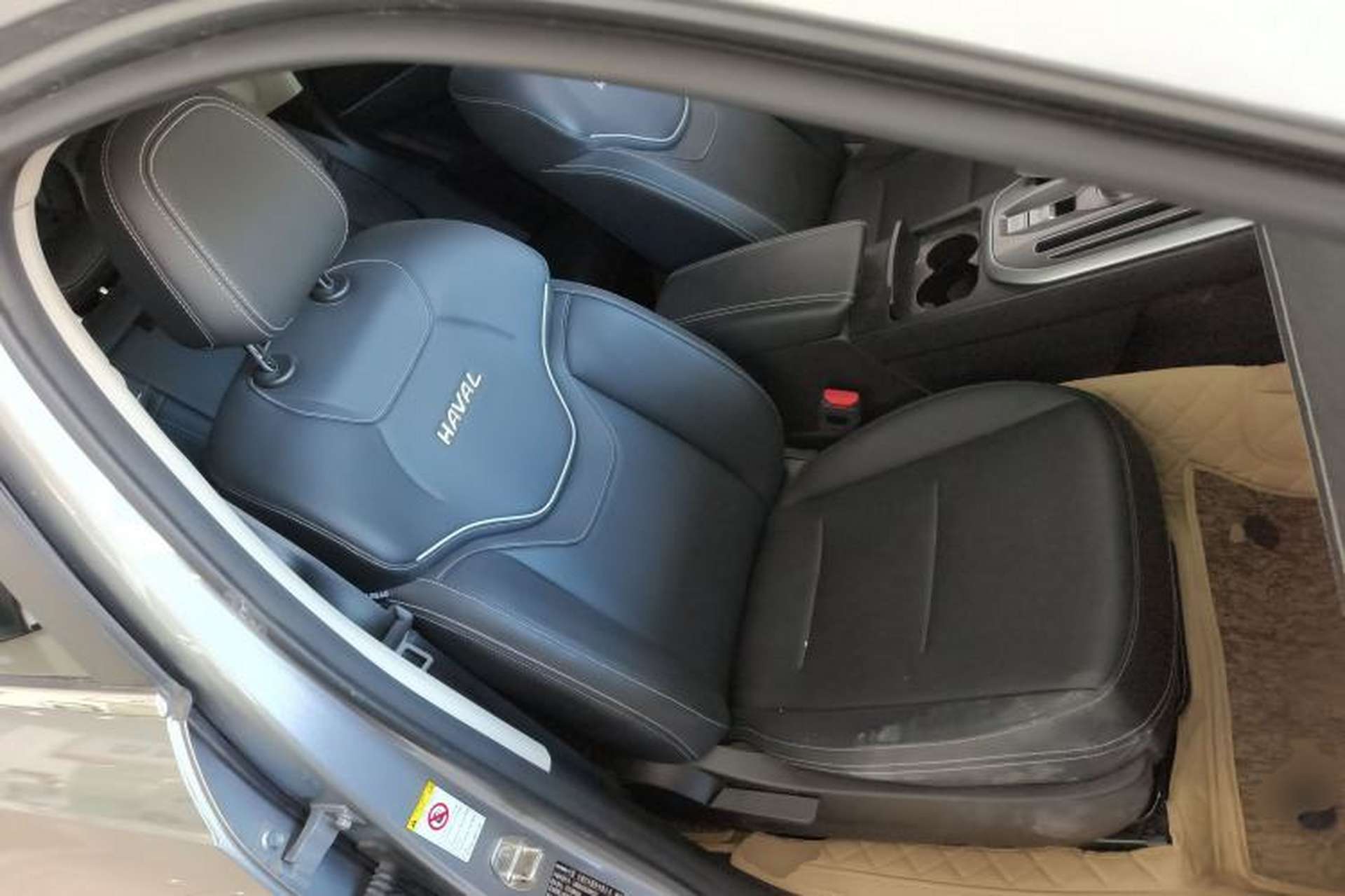 Used Haval JOLION 2021 1.5T Automatic Grand Three-Volume Version Right Front Seat