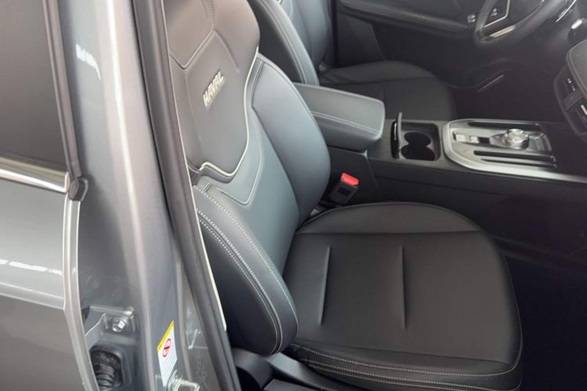 Used Haval JOLION 2021 1.5T Automatic Grand Three-Volume Version Right Front Seat