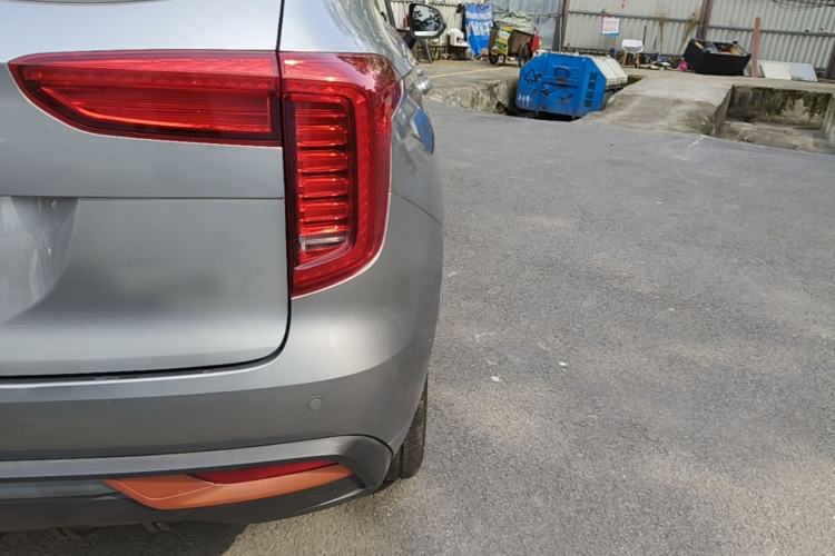 Used Haval JOLION 2021 1.5T Automatic Grand Three-Volume Version Right Rear Taillight