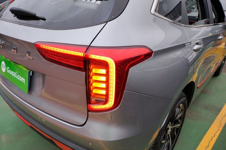 Used Haval JOLION 2021 1.5T Automatic Grand Three-Volume Version Right Rear Taillight