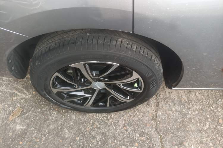 Used Haval JOLION 2021 1.5T Automatic Four-Door Version Right Rear Wheel Hub