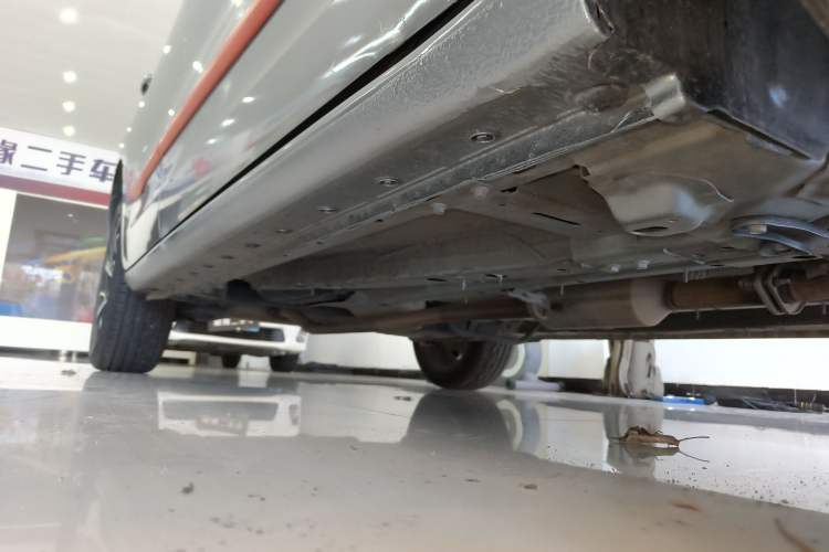 Used Haval JOLION 2021 1.5T Automatic Grand Three-Volume Version Right Side Sill