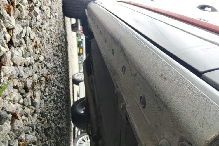 Used Haval JOLION 2021 1.5T Automatic Four-Door Version Right Side Sill