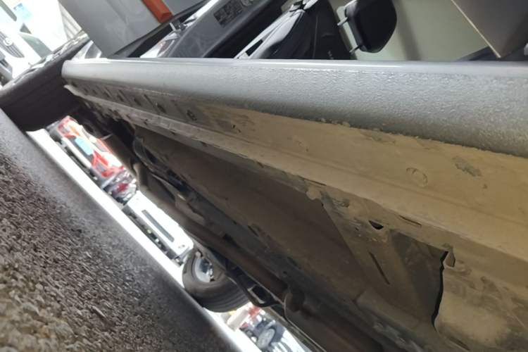 Used Haval JOLION 2021 1.5T Automatic Grand Three-Volume Version Right Side Sill