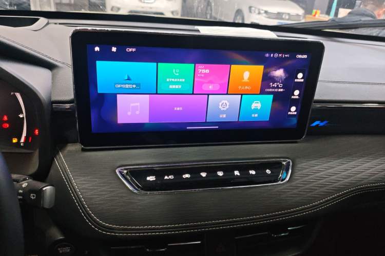Used Haval JOLION 2021 1.5T Automatic Four-Door Version Audio And AC Panel