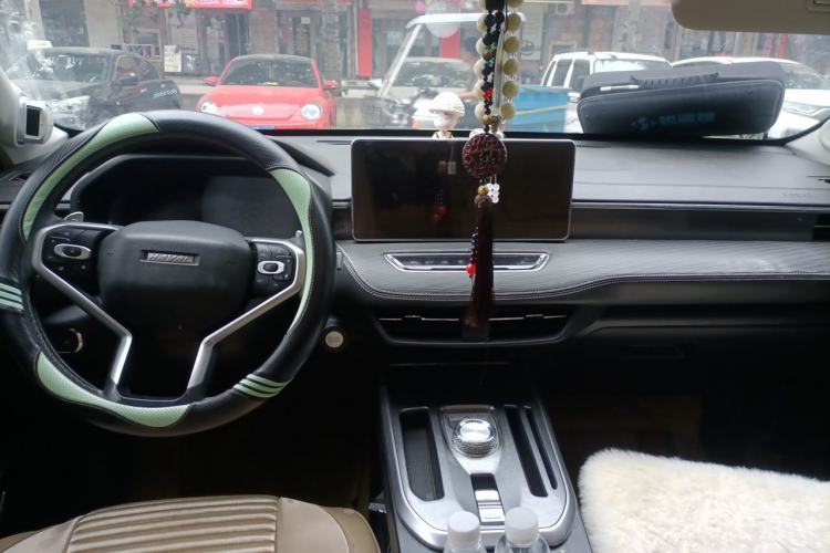 Used Haval JOLION 2021 1.5T Automatic Grand Three-Volume Version Center Console
