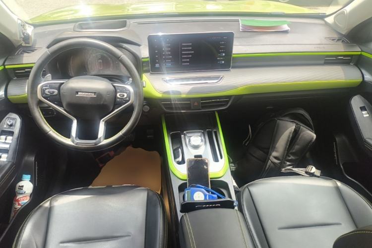 Used Haval JOLION 2021 1.5T Automatic Four-Door Version Center Console