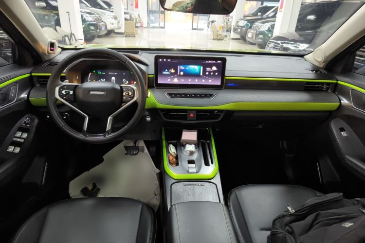 Used Haval JOLION 2021 1.5T Automatic Four-Door Version Center Console