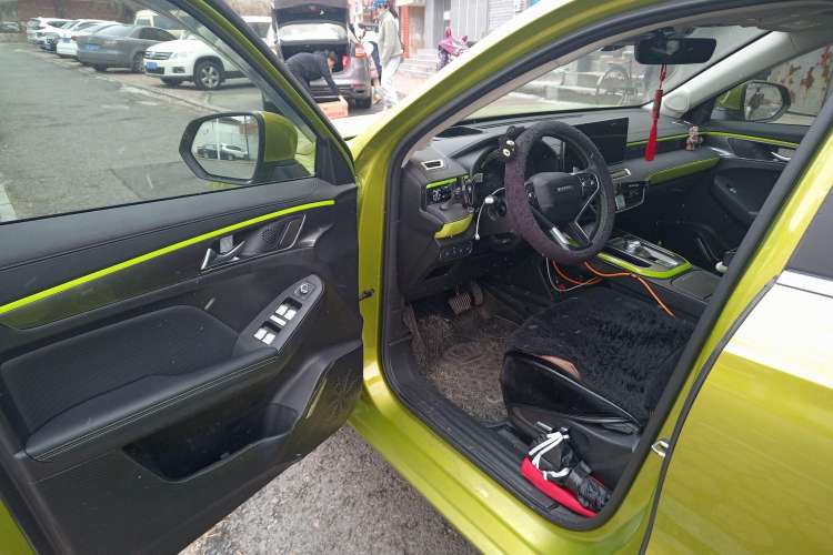 Used Haval JOLION 2021 1.5T Automatic Four-Door Version Driver Seat