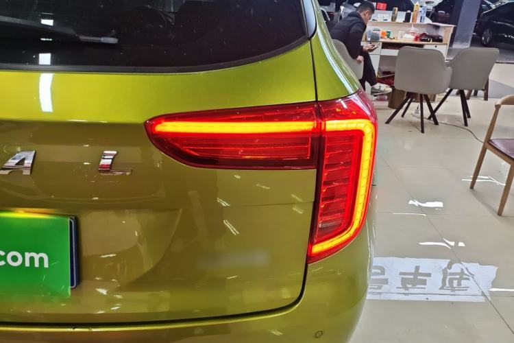 Used Haval JOLION 2021 1.5T Automatic Four-Door Version Exterior 3