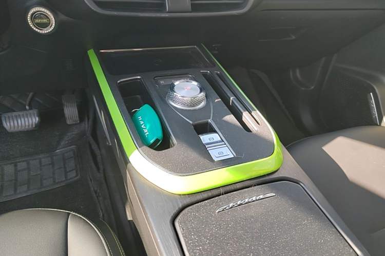 Used Haval JOLION 2021 1.5T Automatic Four-Door Version Gear Lever