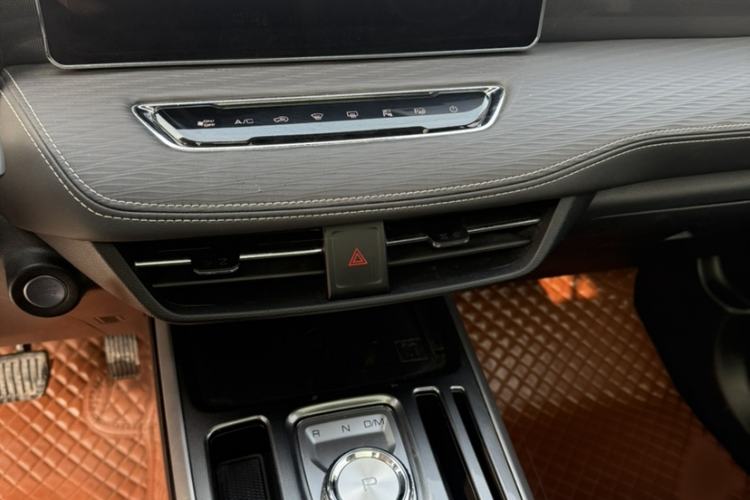 Used Haval JOLION 2021 1.5T Automatic Four-Door Version Interior 9