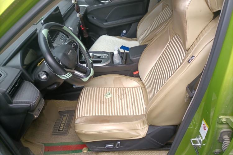 Used Haval JOLION 2021 1.5T Automatic Grand Three-Volume Version Left Front Seat