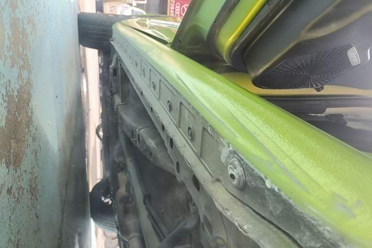Used Haval JOLION 2021 1.5T Automatic Four-Door Version Left Side Sill