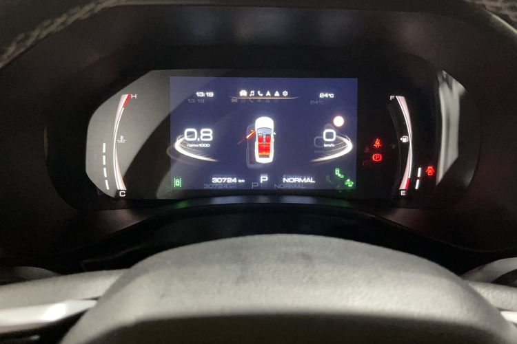 Used Haval JOLION 2021 1.5T Automatic Four-Door Version Odometer Close Up