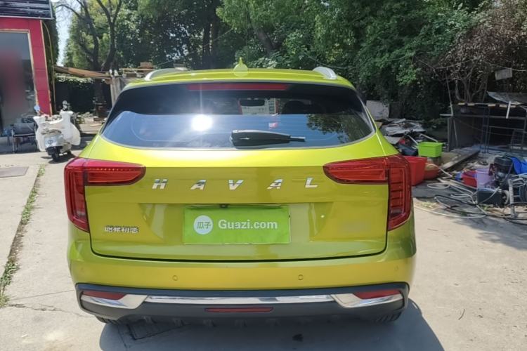 Used Haval JOLION 2021 1.5T Automatic Four-Door Version Rear