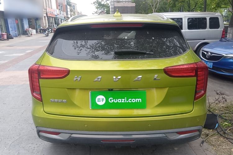 Used Haval JOLION 2021 1.5T Automatic Four-Door Version Rear