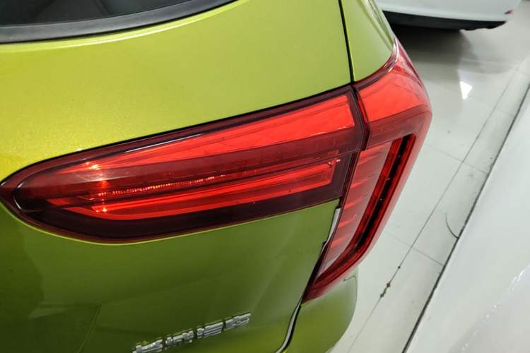 Used Haval JOLION 2021 1.5T Automatic Grand Three-Volume Version Right Rear Taillight