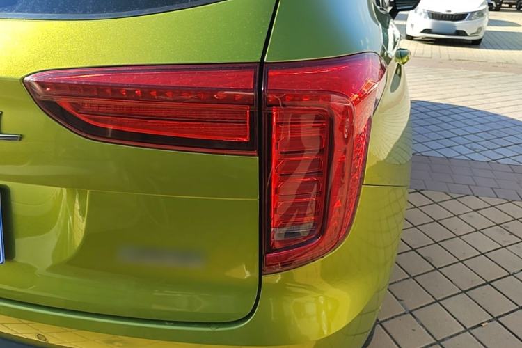 Used Haval JOLION 2021 1.5T Automatic Four-Door Version Right Rear Taillight