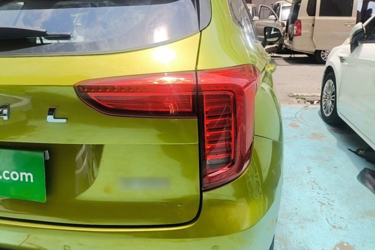 Used Haval JOLION 2021 1.5T Automatic Four-Door Version Right Rear Taillight