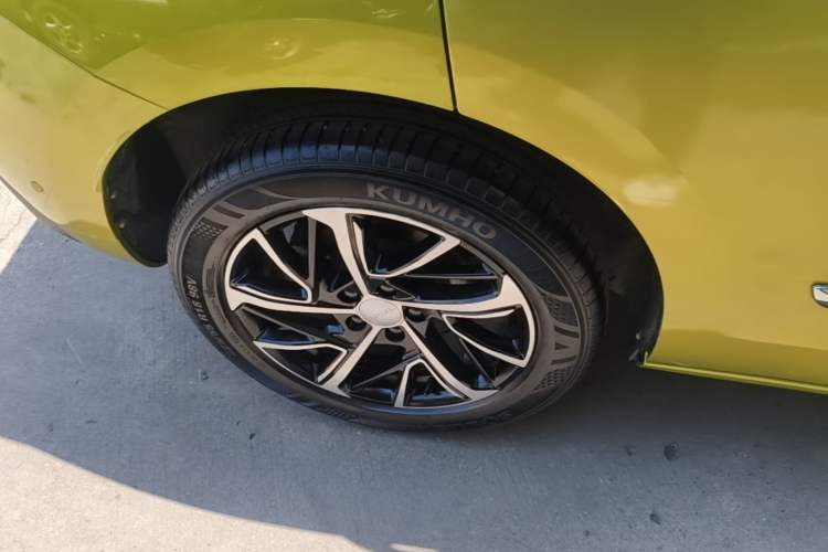 Used Haval JOLION 2021 1.5T Automatic Four-Door Version Right Rear Wheel Hub