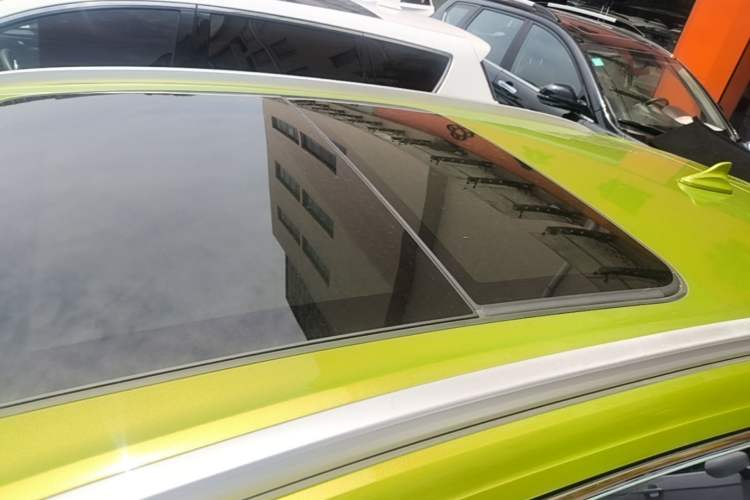 Used Haval JOLION 2021 1.5T Automatic Four-Door Version Roof