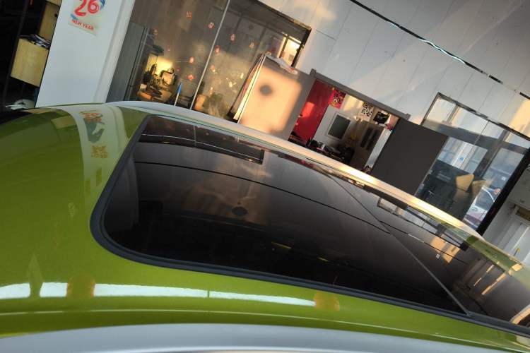 Used Haval JOLION 2021 1.5T Automatic Four-Door Version Roof