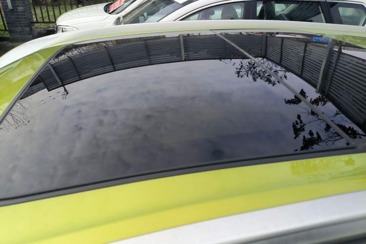 Used Haval JOLION 2021 1.5T Automatic Grand Three-Volume Version Roof