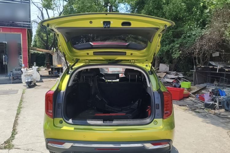 Used Haval JOLION 2021 1.5T Automatic Four-Door Version Trunk