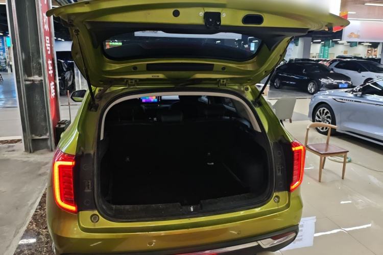 Used Haval JOLION 2021 1.5T Automatic Four-Door Version Trunk